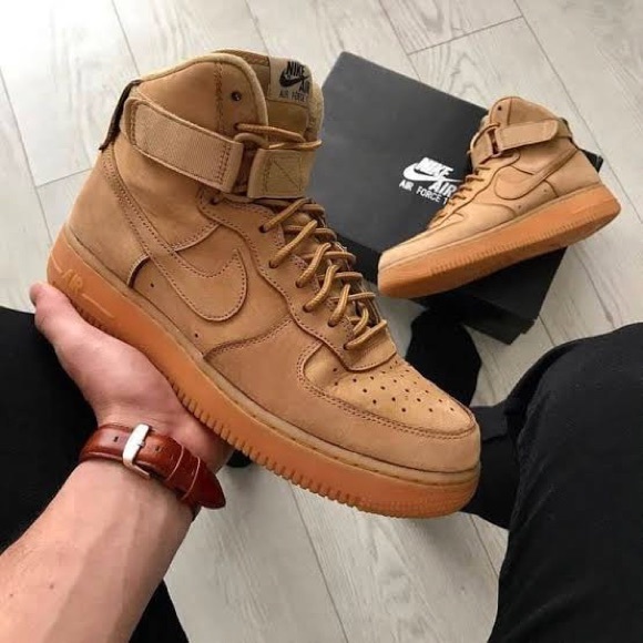 SOLD Air Force 1 Hi Flax sneakers - Picture 2 of 12